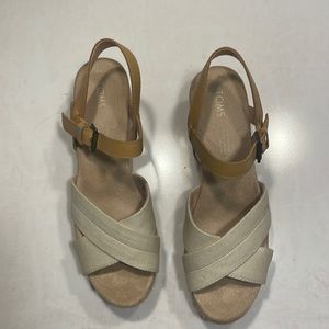 Toms natural shimmer canvas and honey leather sandal Size 8
